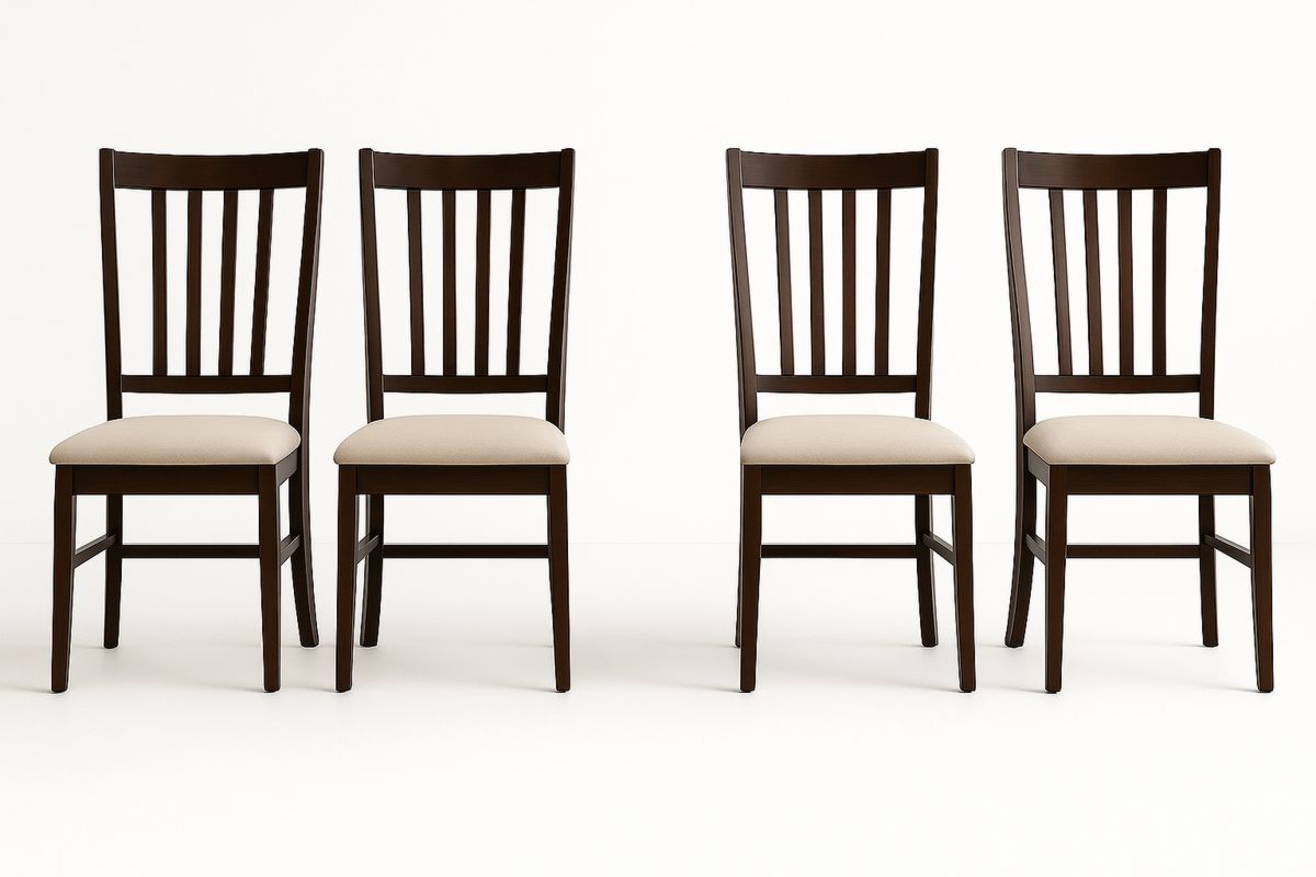 Conjunto de 4 Cadeiras de Madeira Maciça com Assento em Tecido Bege