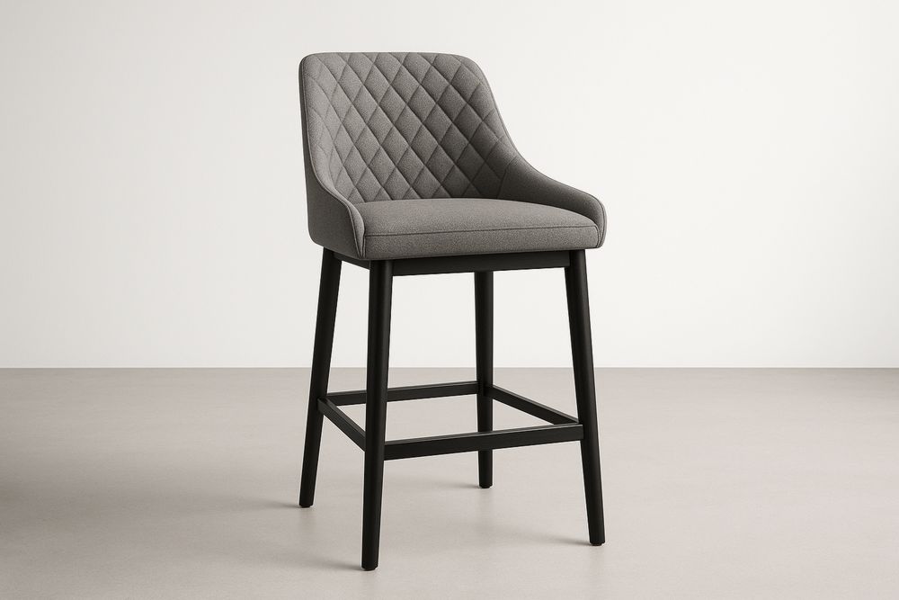 Banqueta de bar Alto Estofado Cinza com Estrutura em Madeira Maciça