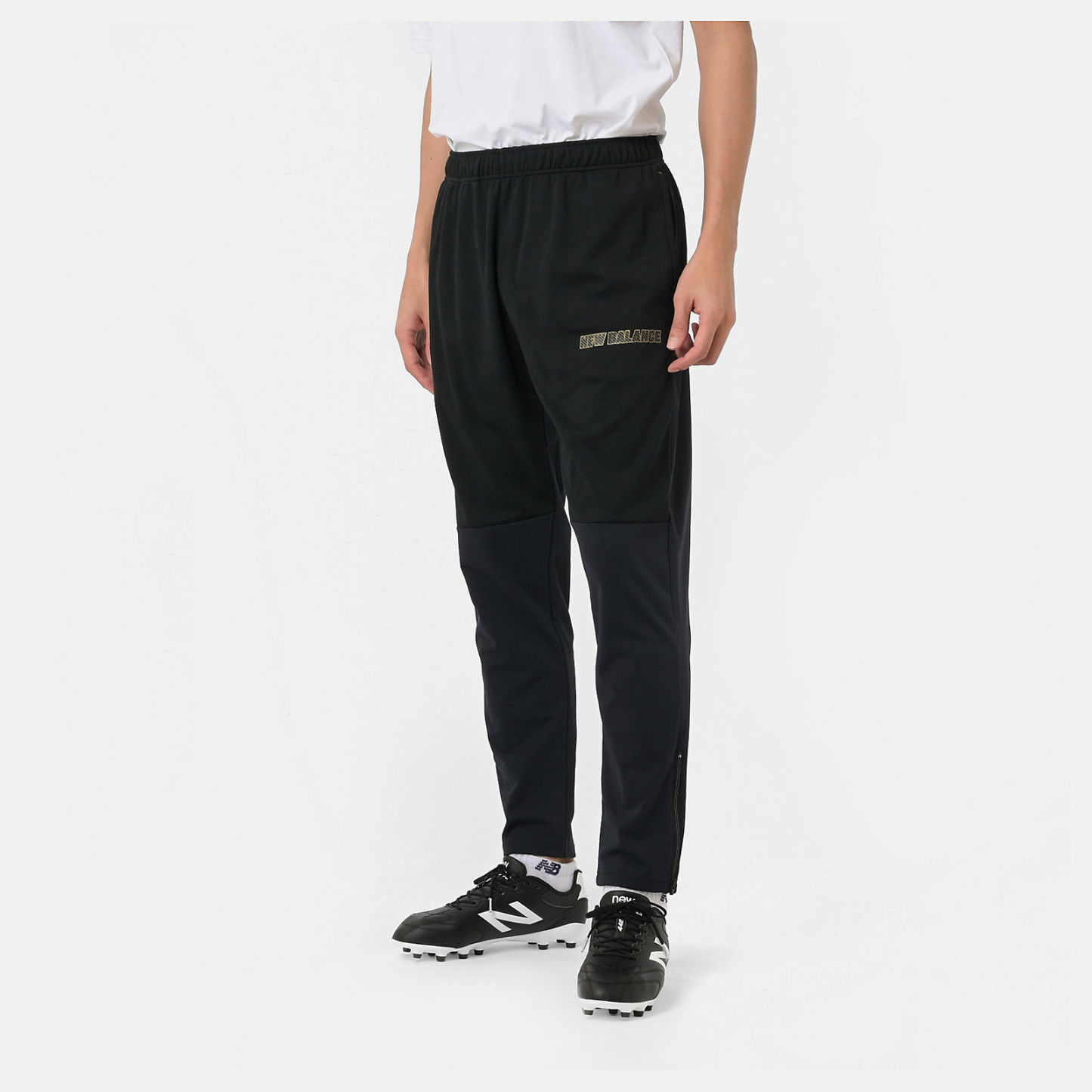 Black Out ストレッチニットパンツ