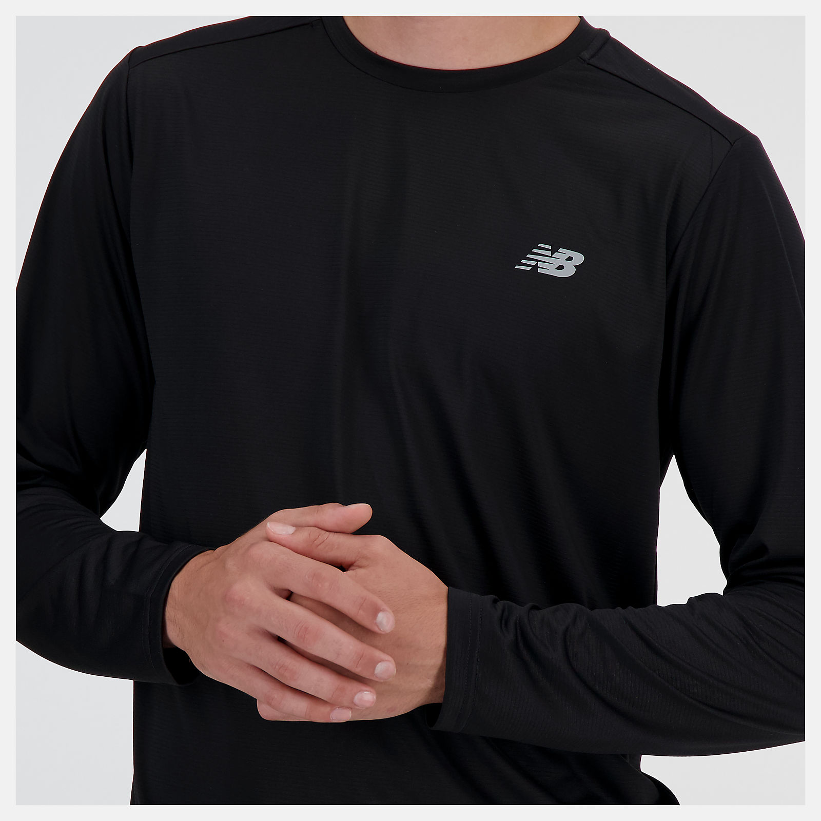 Sport Essentials ロングスリーブTシャツ
