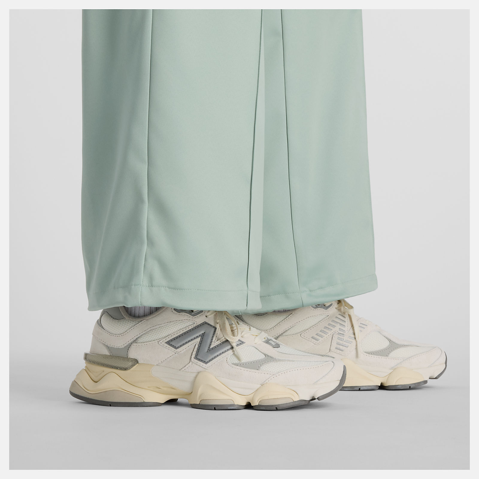 NB GREY カーゴパンツ