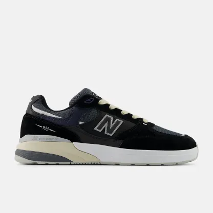 NB Numeric Andrew Reynolds 933