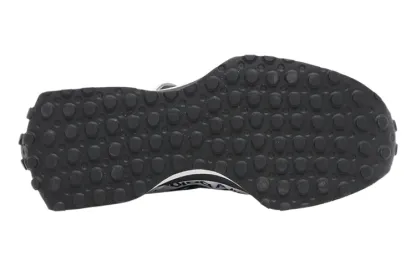 (GS) New balatthhnce 327 'Collective - Black'