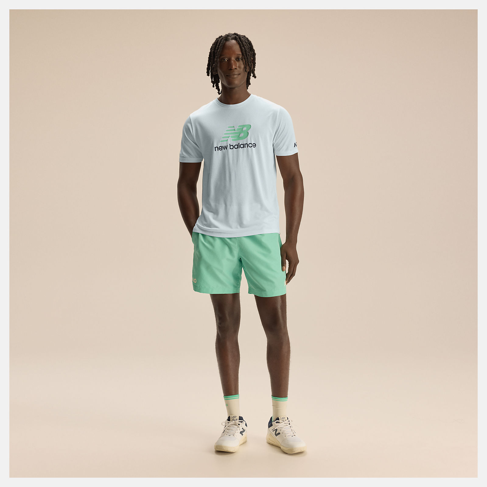 AO26 Athletics GraphicショートスリーブTシャツ