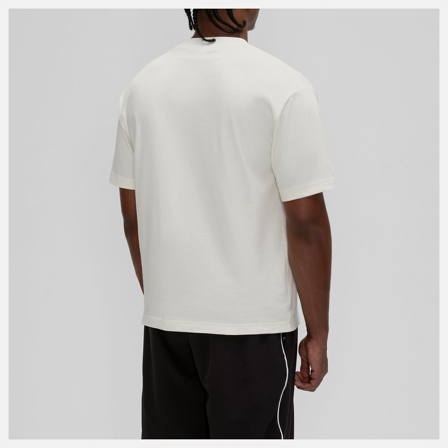 バスケットボールロゴグラフィックTシャツ