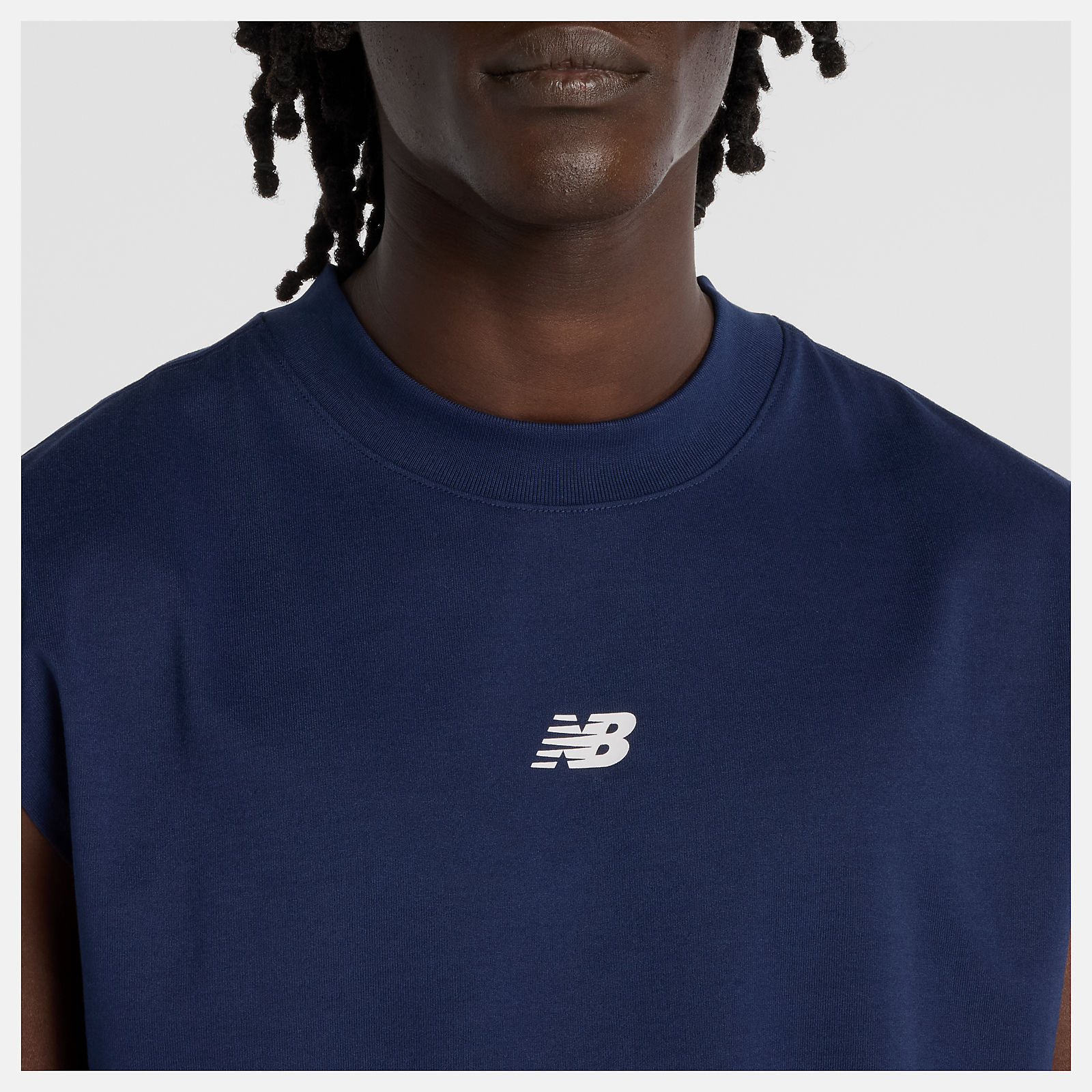 スリーブレスTシャツ