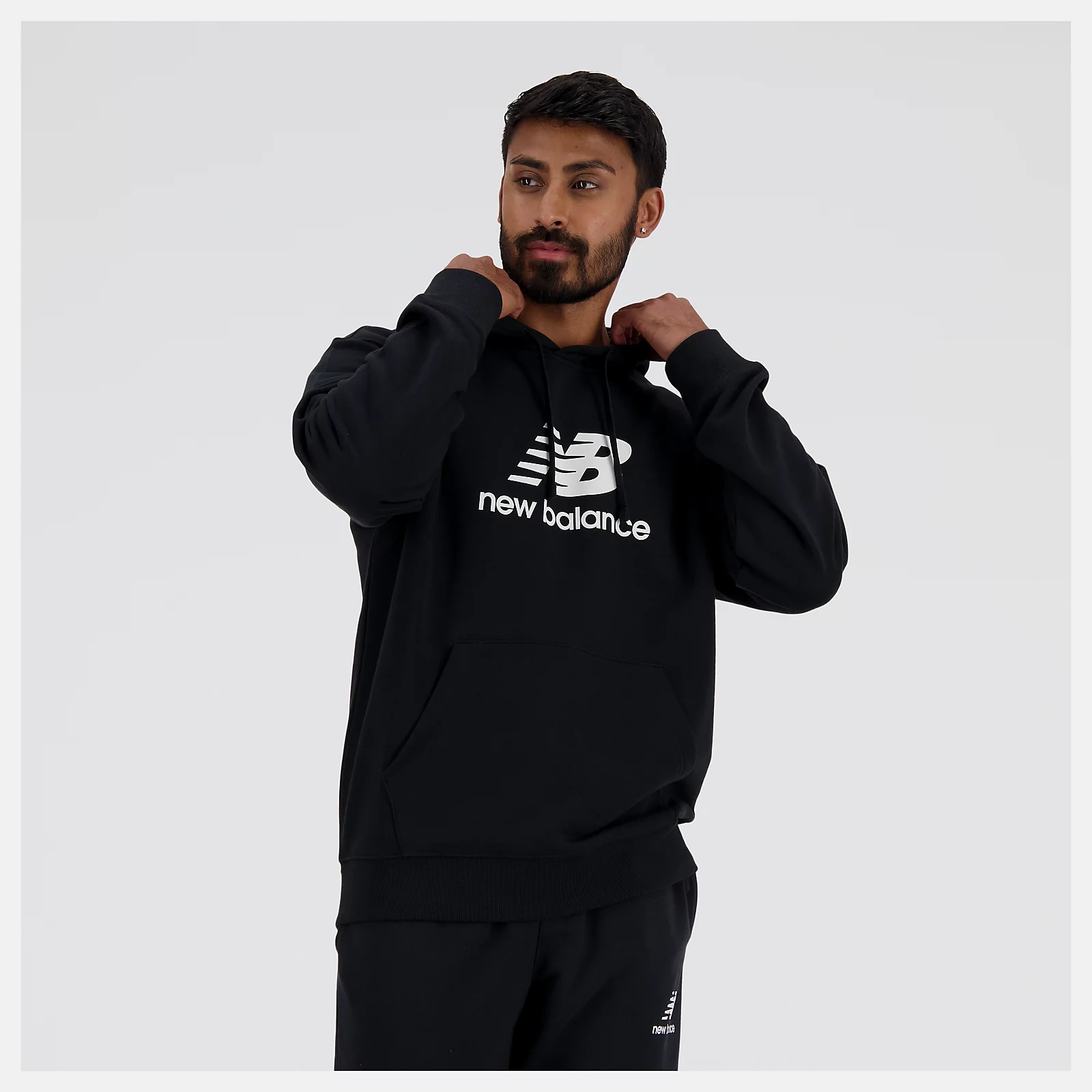 Sport Essentials Stacked Logo スウェットフーディ