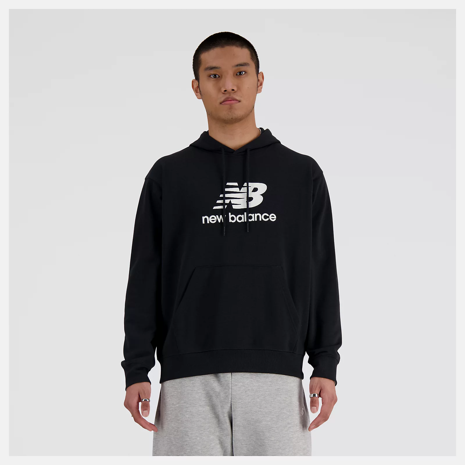Sport Essentials Stacked Logo スウェットフーディ