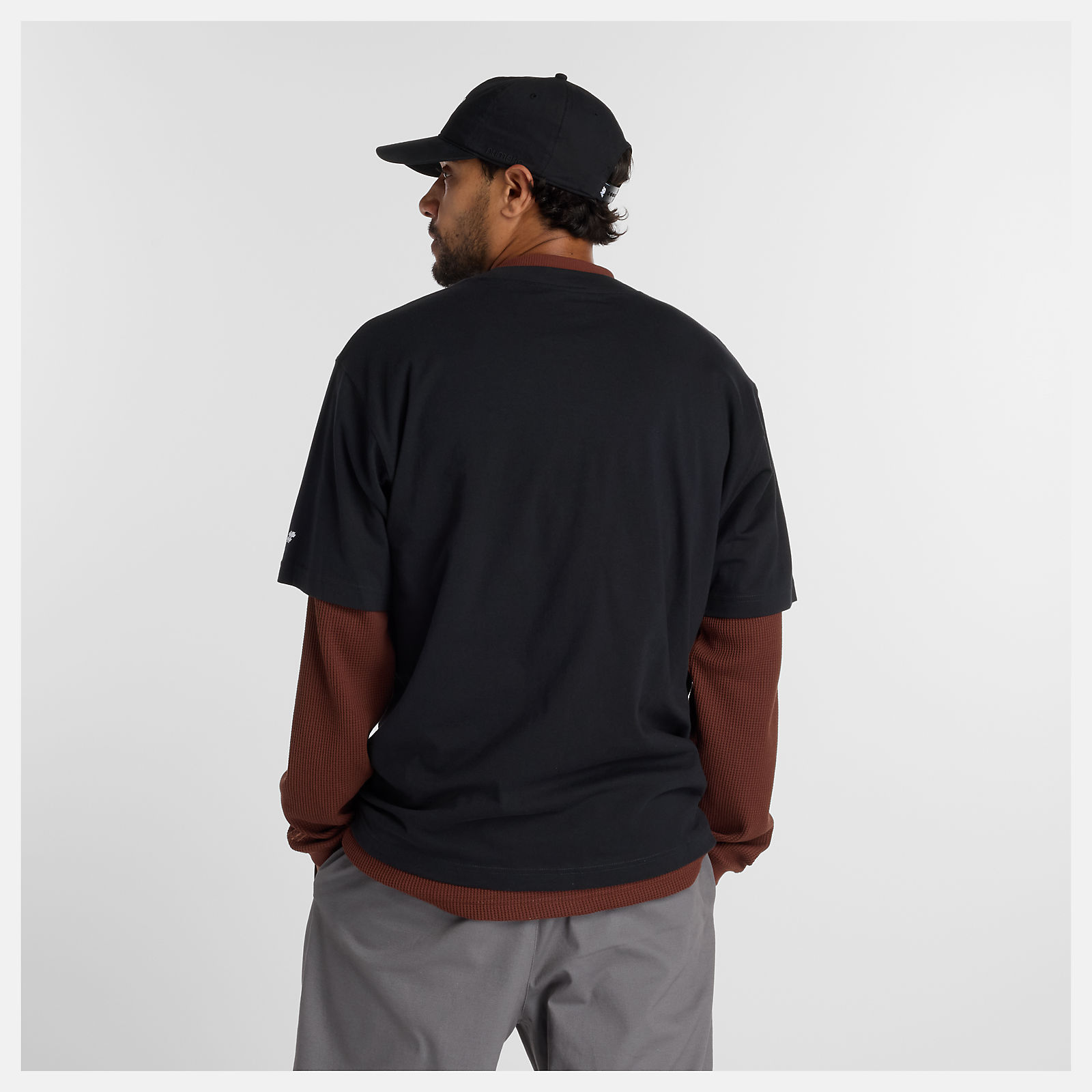 Numeric リニアロゴTシャツ
