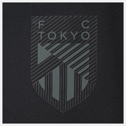 FC東京 2025 Black Out Premier Editionレインジャケット