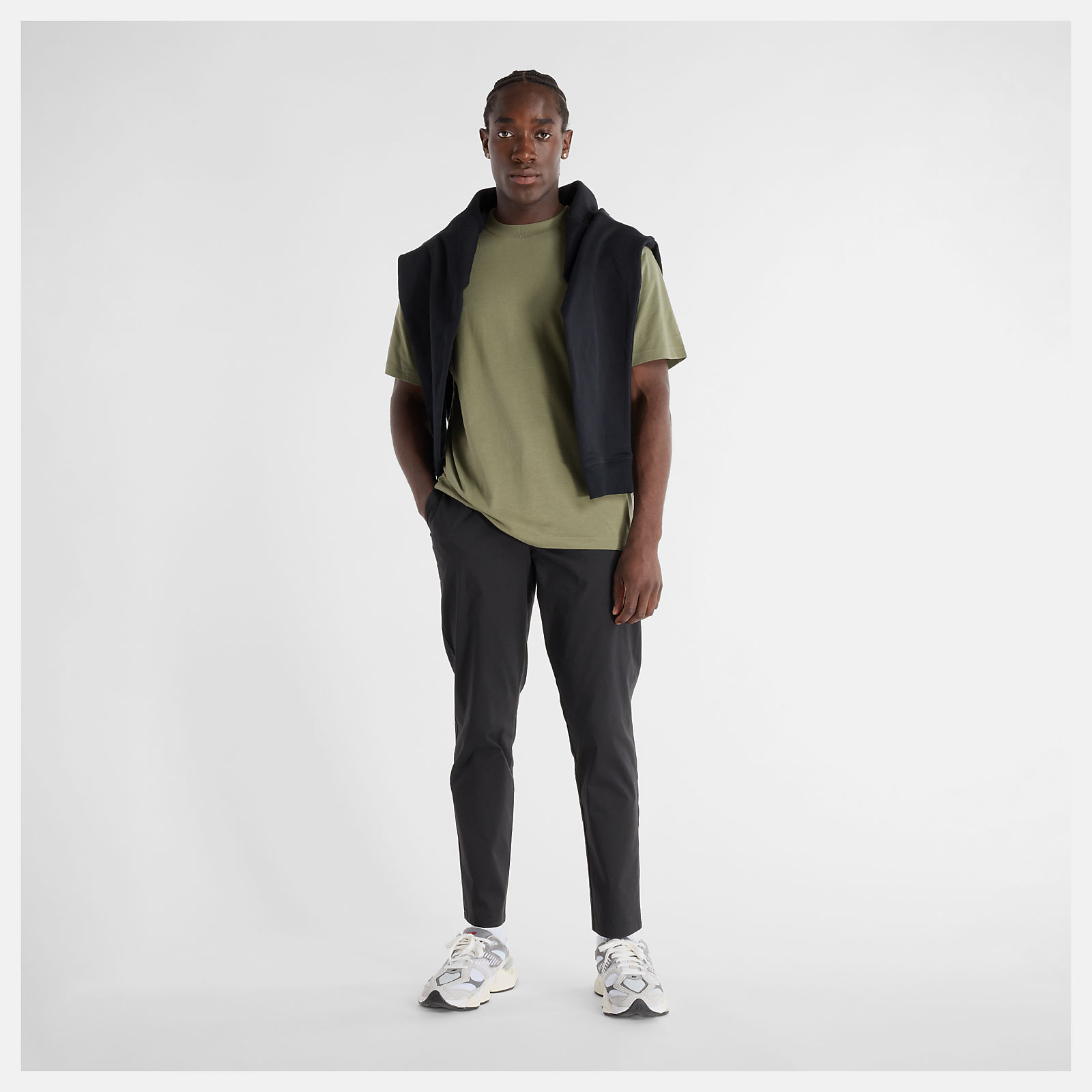 Athletics スタンダード テーパード パンツ 30インチ
