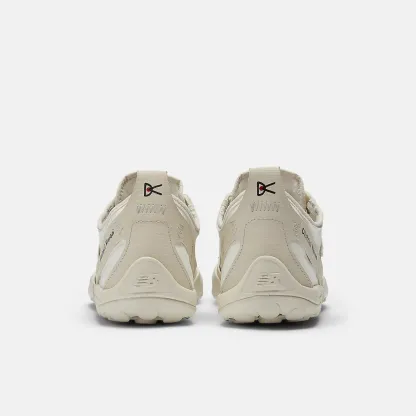 District Vision x New Balance MT10O