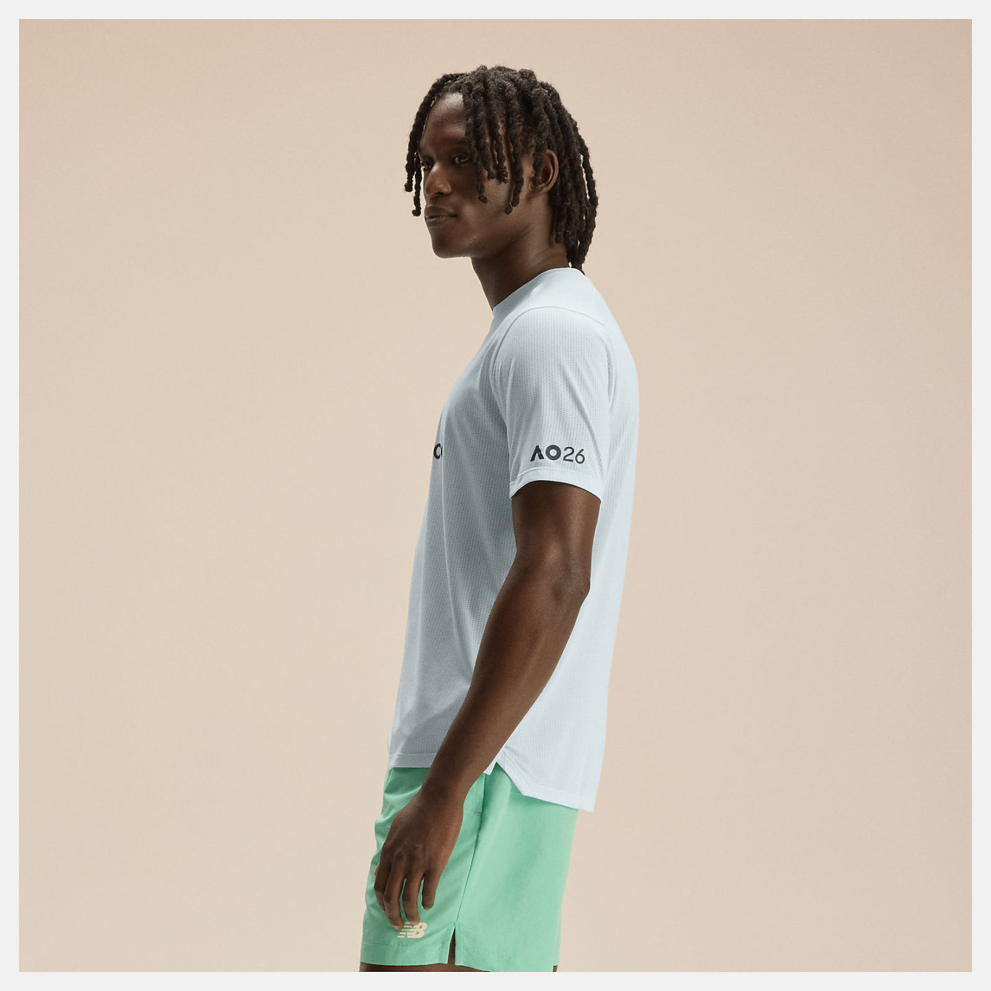 AO26 Athletics GraphicショートスリーブTシャツ