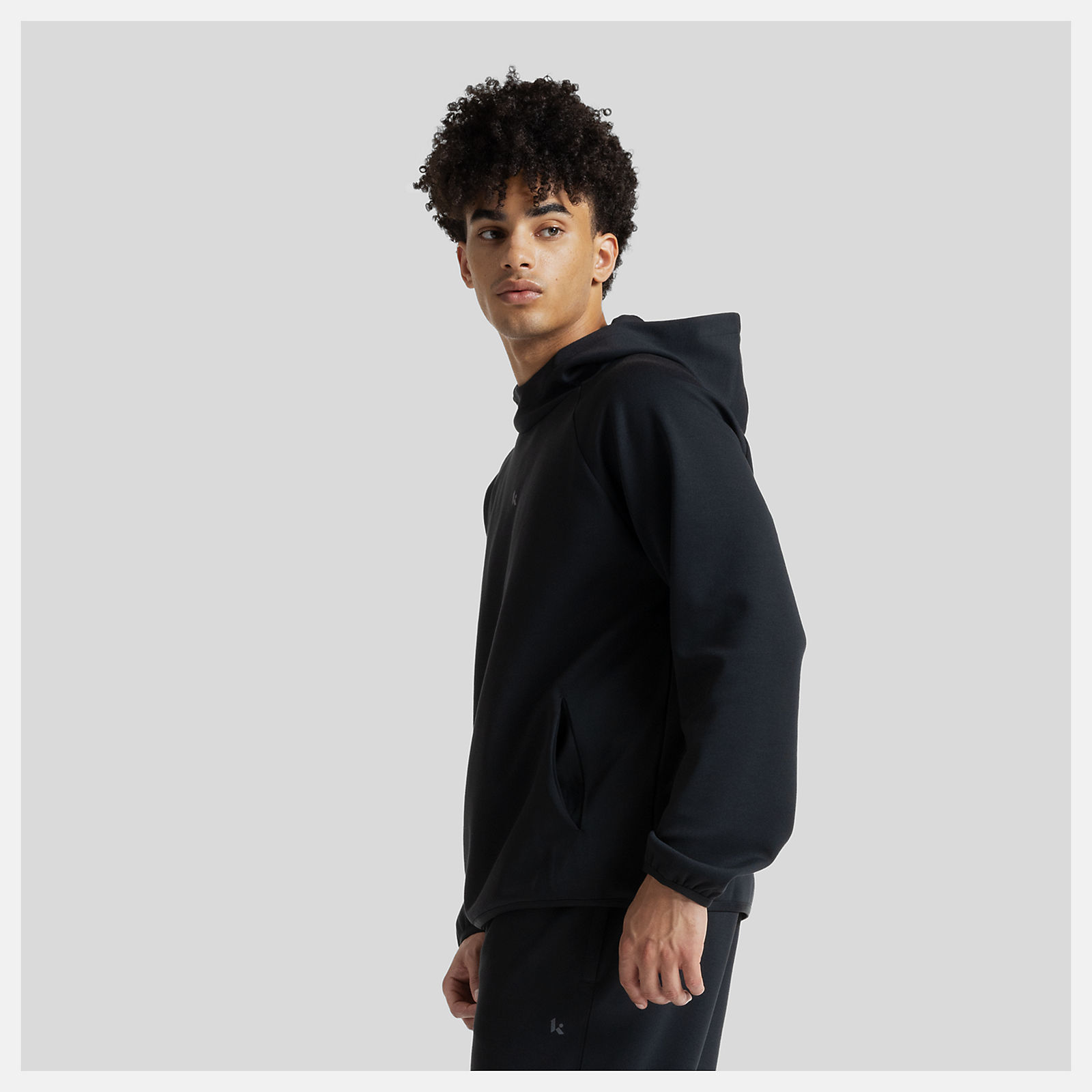 Klutch X NB パフォーマンスフーディ