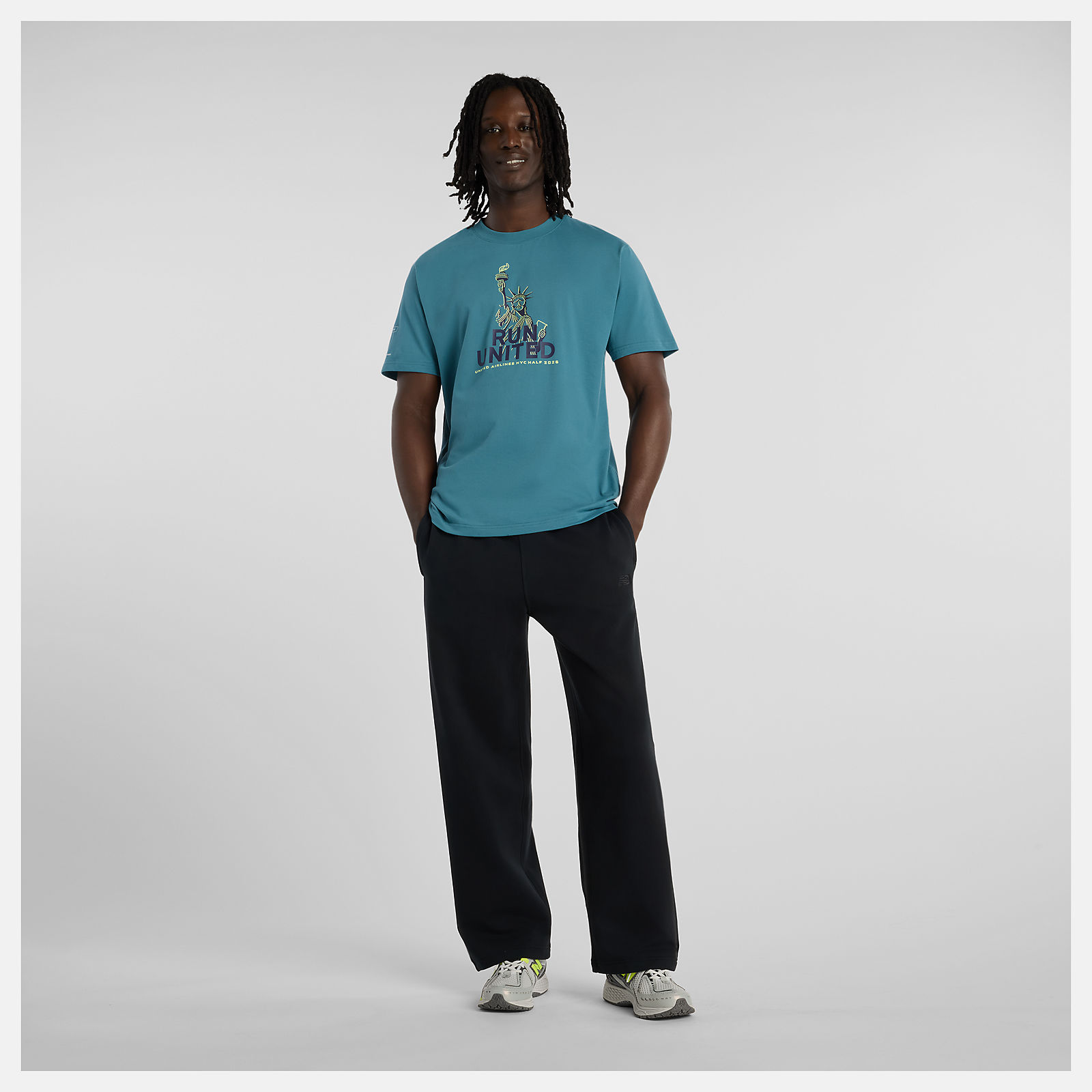 United Airlines NYC HalfハーフメンズグラフィックTシャツ2