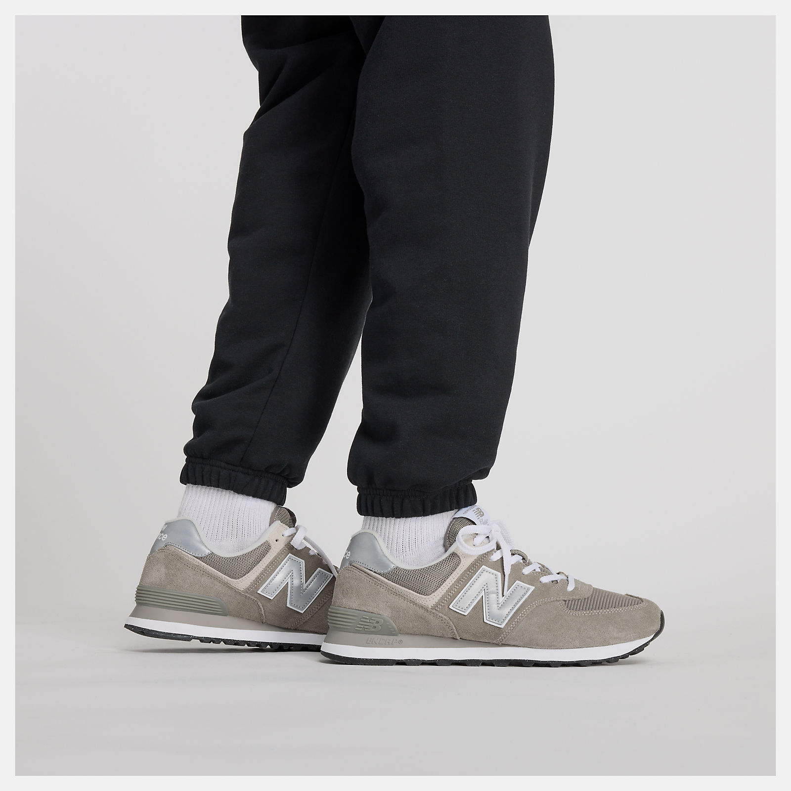 Sport Essentials Small logo スウェットジョガー