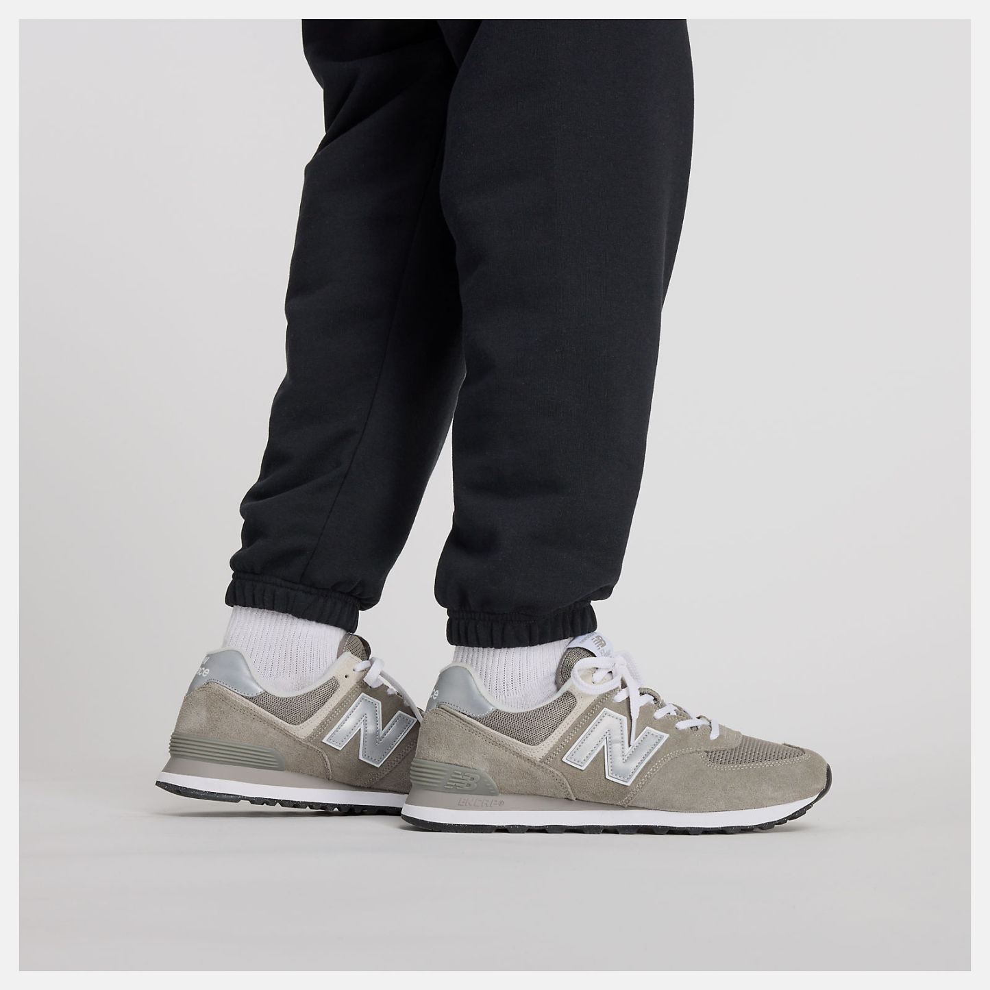 Sport Essentials Small logo スウェットジョガー