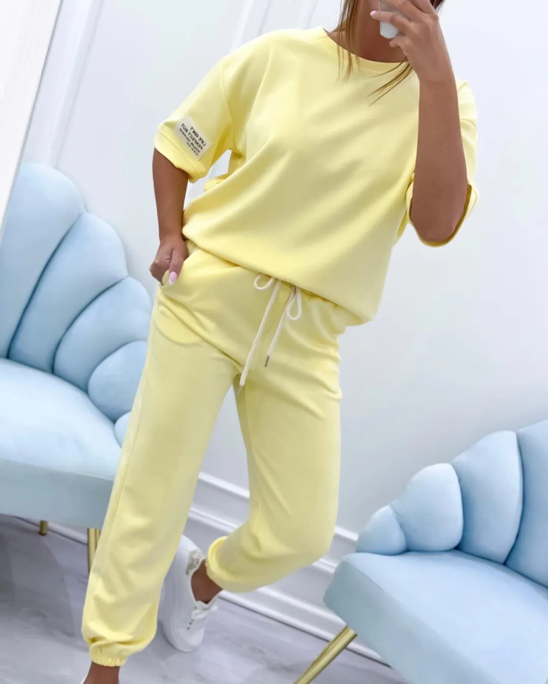 ⏳ Limited-time offer! ⏰ Women's casual set, including a solid color top and trousers.