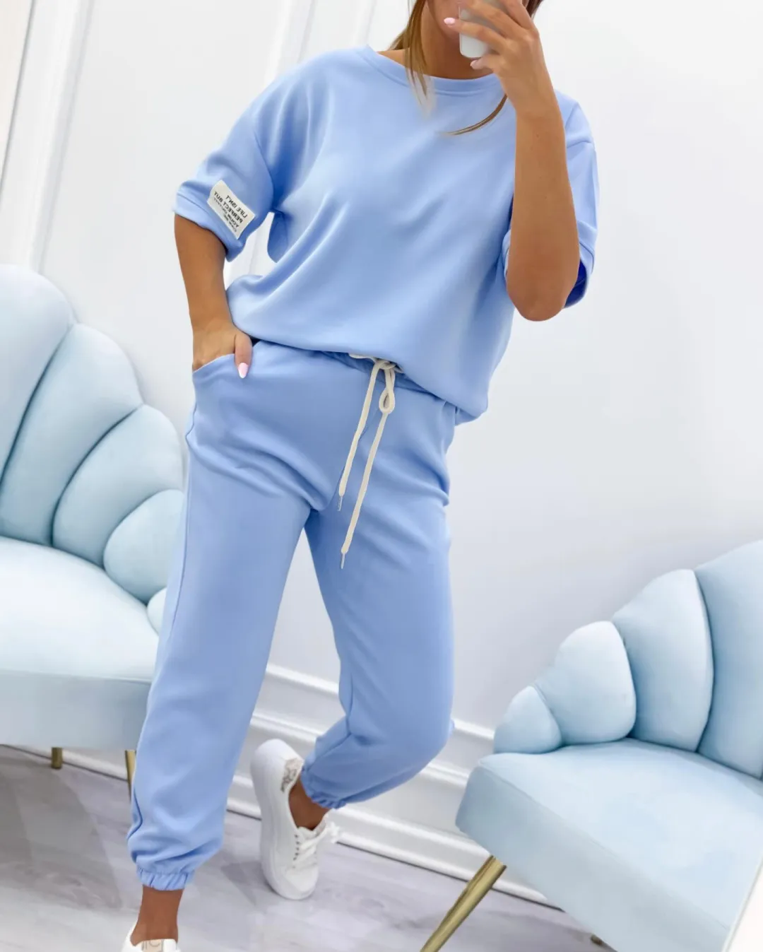 ⏳ Limited-time offer! ⏰ Women's casual set, including a solid color top and trousers.