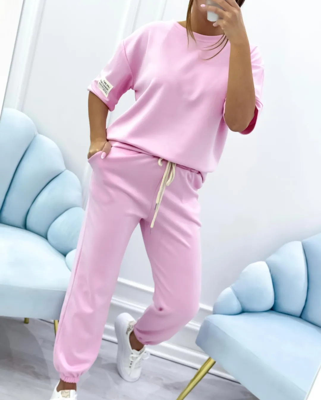 ⏳ Limited-time offer! ⏰ Women's casual set, including a solid color top and trousers.
