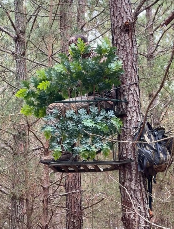 Hunting Camouflage Branch Stand