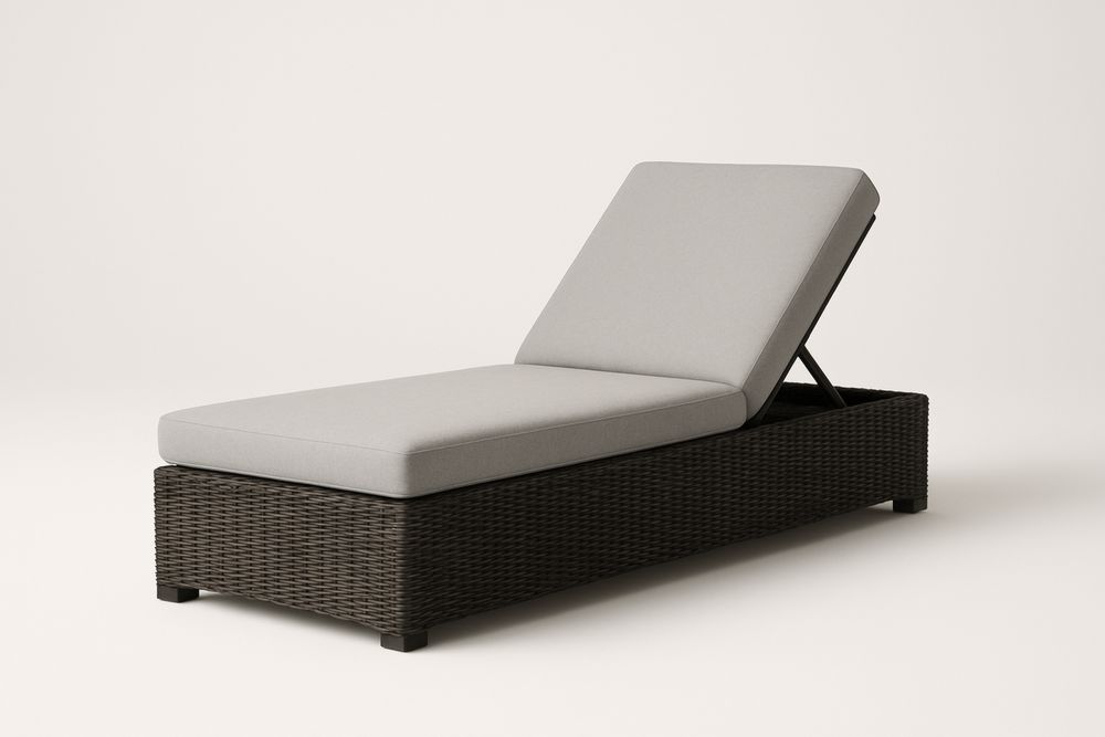 Állítható napozóágy műanyag fonott szerkezet poliészter párna