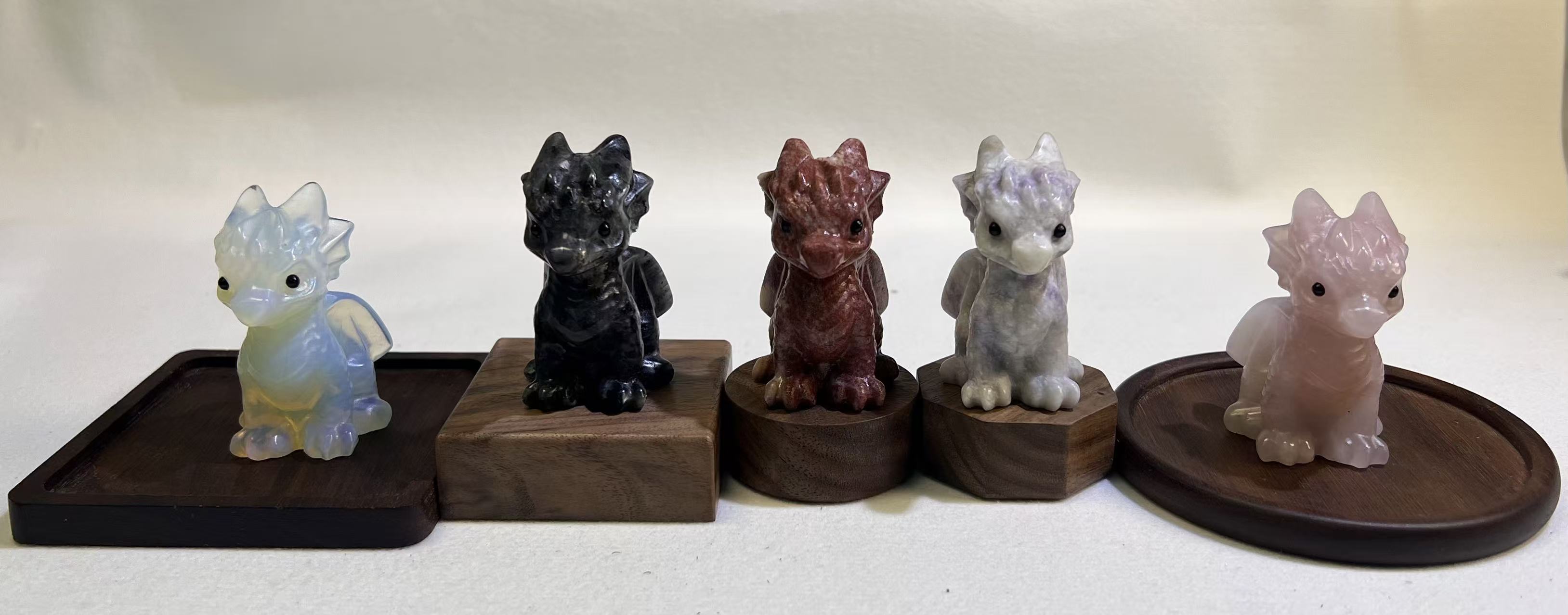 Natural Crystal Baby Dragon Carving Set, Cute Whimsical Fantasy Decor, Hand-Carved Healing Stone Ornaments, Multiple Variants Available