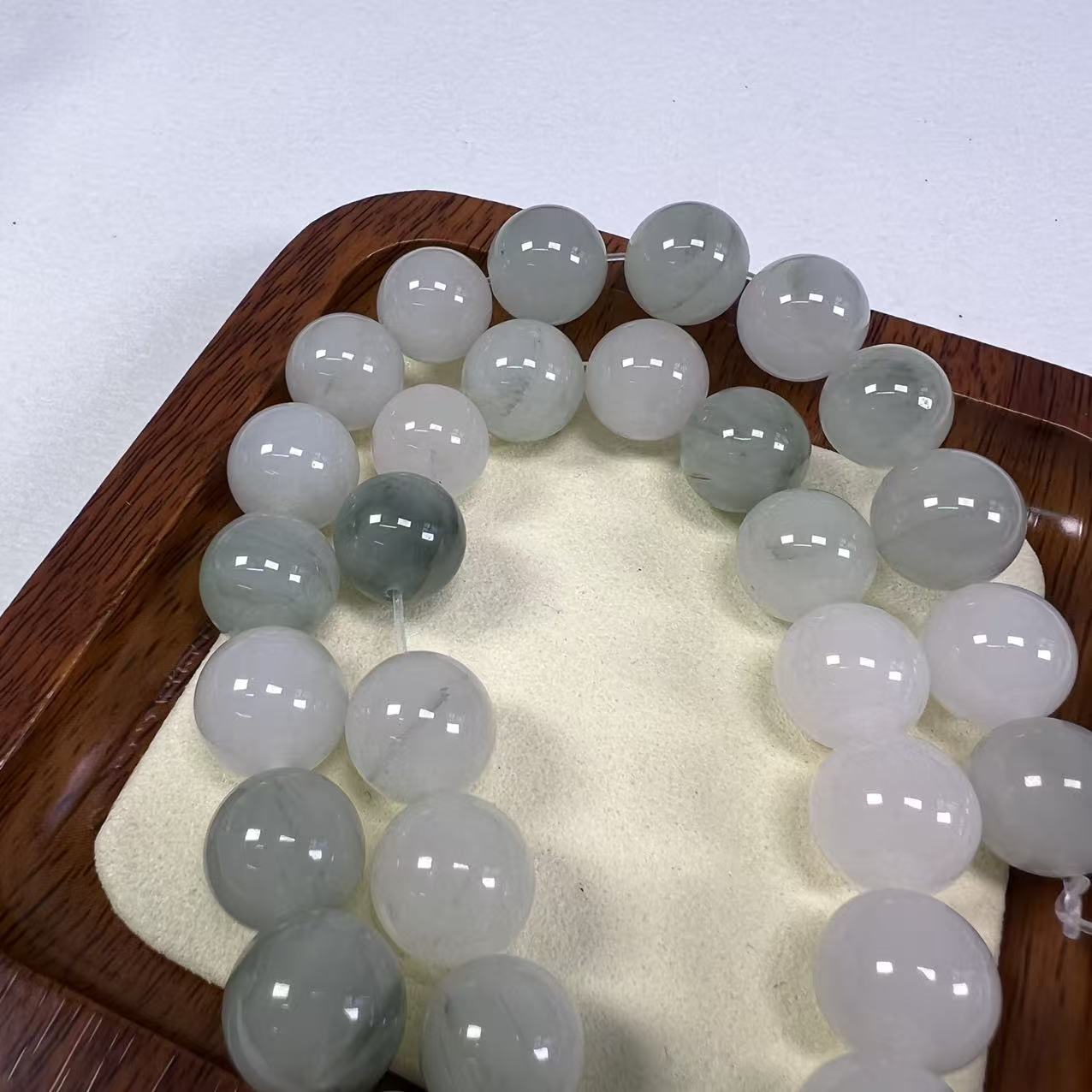 Natural Translucent Light Gray Jade Beaded Bracelet, Water Pattern Gemstone Healing Jewelry for Calm, Clarity & Balance, Minimalist Boho Stretch Bracelet