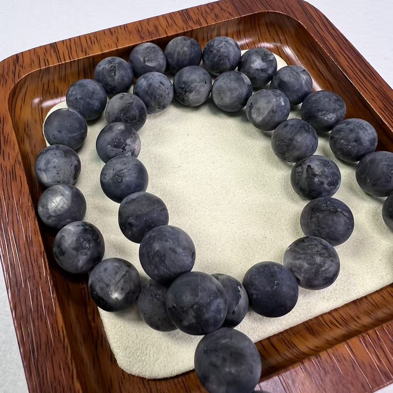 Natural Matte Gray Black Stone Beaded Bracelet, Frosted Dark Gemstone Healing Jewelry for Grounding, Protection & Balance, Minimalist Unisex Stretch Bracelet