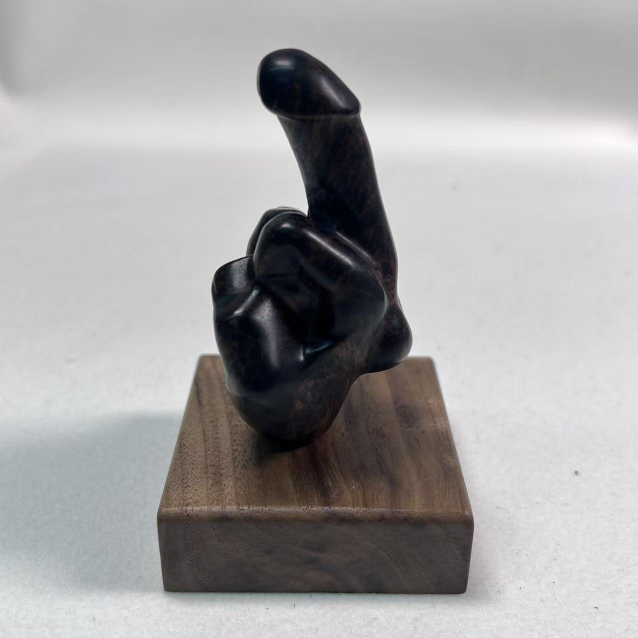Natural Black Obsidian Middle Finger Carving, Funny Edgy Crystal Decor, Hand-Carved Sassy Desk Ornament, Protection Stone