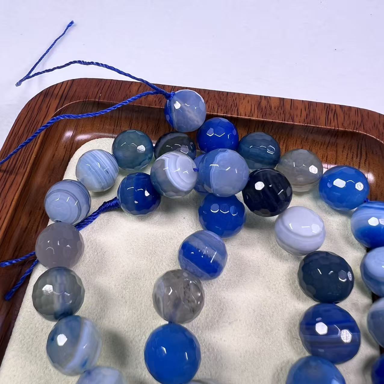 Natural Blue Banded Agate Faceted Beaded Bracelet, Multitone Blue Gemstone Healing Jewelry for Calm, Communication & Balance, Boho Stretch Bracelet