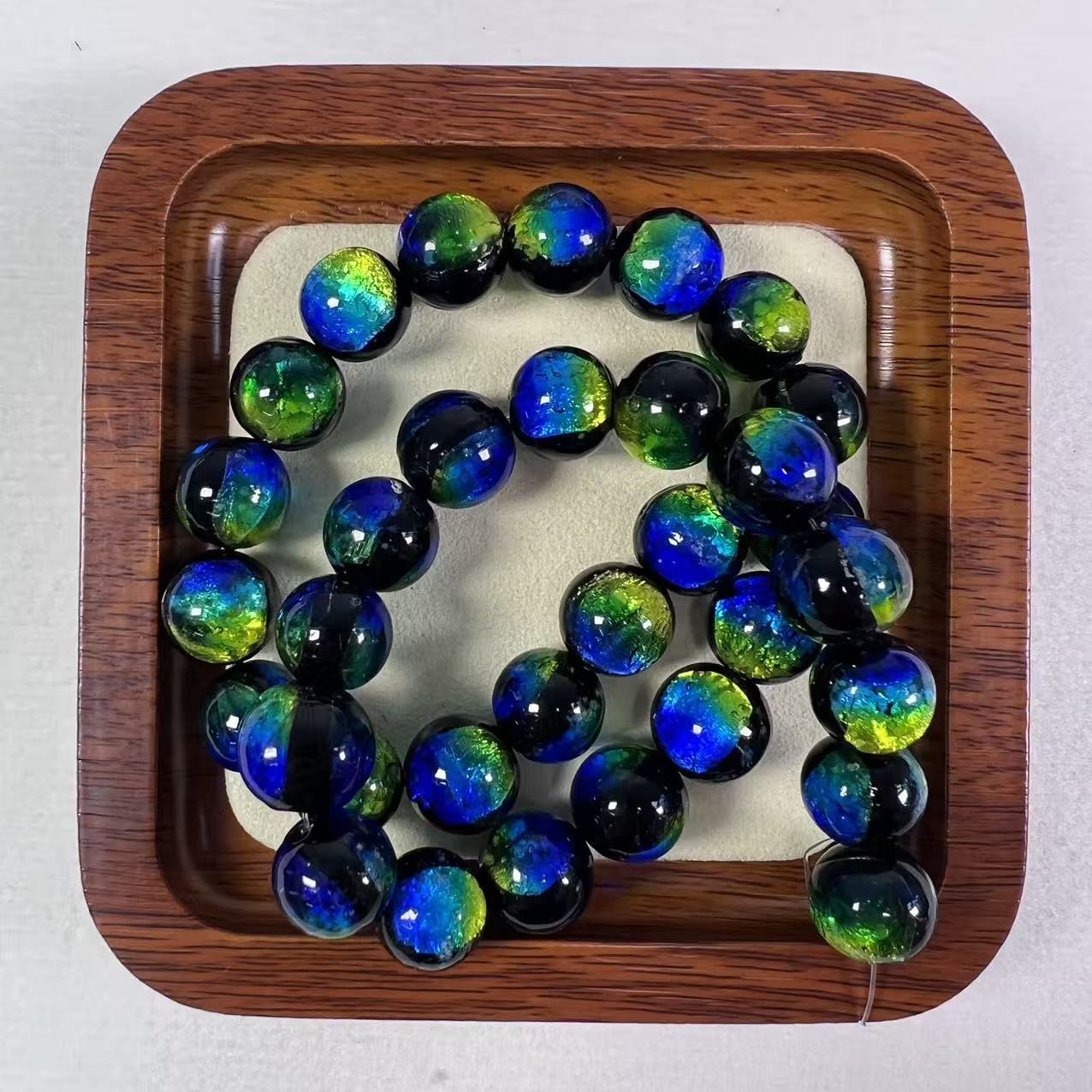 Iridescent Galaxy Glass Beaded Bracelet, Aurora Borealis Inspired Round Beads, Mystical Shimmering Jewelry, Boho Stretch Bracelet for Women