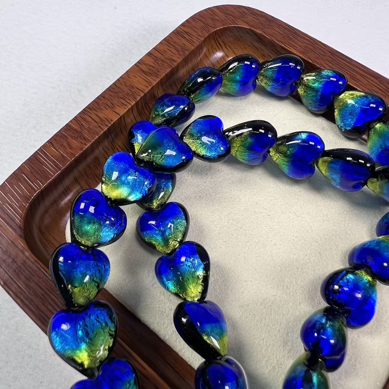 Iridescent Galaxy Heart Glass Beaded Bracelet, Aurora Borealis Inspired Love Beads, Mystical Shimmering Jewelry, Boho Stretch Bracelet for Women