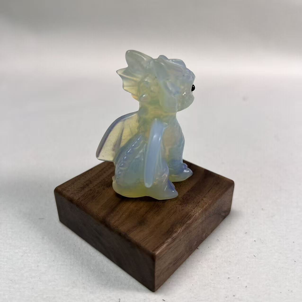 Natural Crystal Baby Dragon Carving Set, Cute Whimsical Fantasy Decor, Hand-Carved Healing Stone Ornaments, Multiple Variants Available