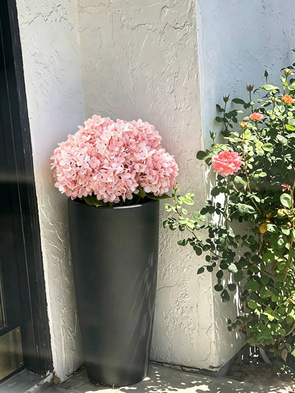 🔥Last Day 45% OFF🔥Artificial Outdoor Hydrangea Flowers - UV resistant, Waterproof, Windproof