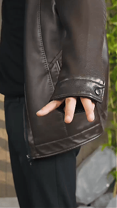 Men's leather jacket, thickened and lined with fleece , Your body temperature can rise by 5 degrees Celsius in just 1 second