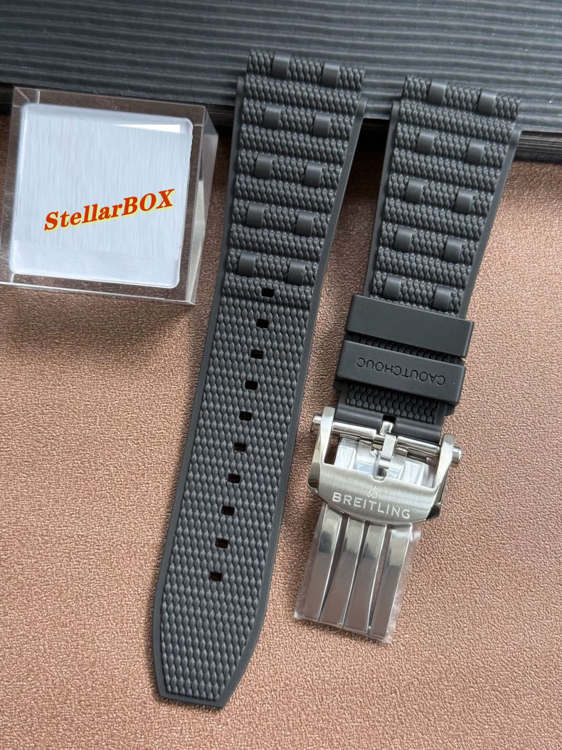 Breitling Chronomat B01 fluororubber strap, Breitling Superocean strap (22 mm)