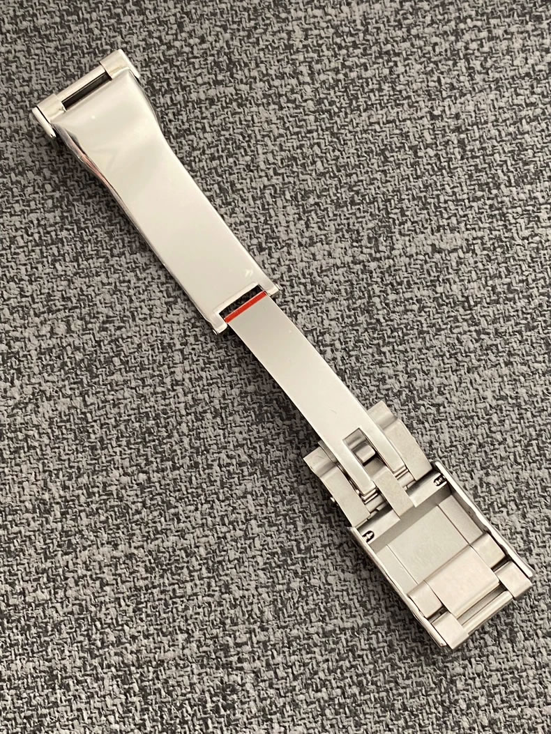 Rolex Daytona and Yacht-Master Series Folding Clasp with Micro-Adjustment
