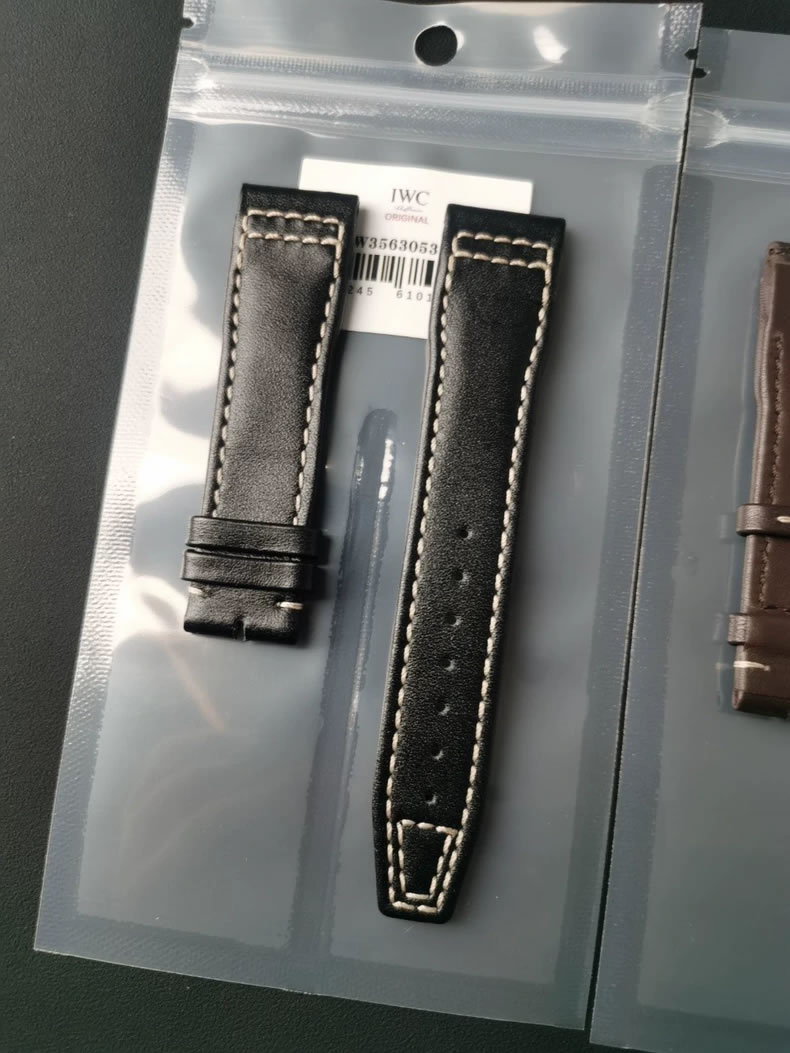 IWC Mark Genuine Leather Original Pilot’s “Little Prince” 20 18 17 Watch with Quick-Release Strap