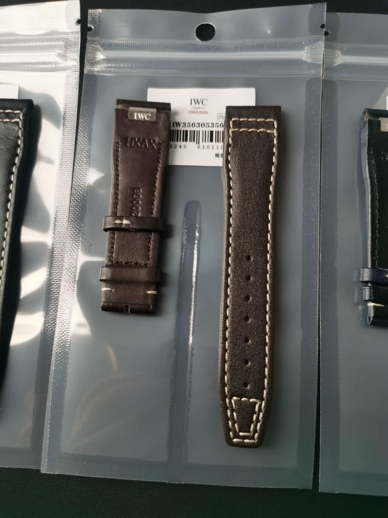 IWC Mark Genuine Leather Original Pilot’s “Little Prince” 20 18 17 Watch with Quick-Release Strap