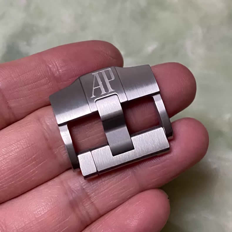 Audemars Piguet Royal Oak Offshore 26420, 15720 Quick-Release Fluorocarbon Rubber Strap Buckle