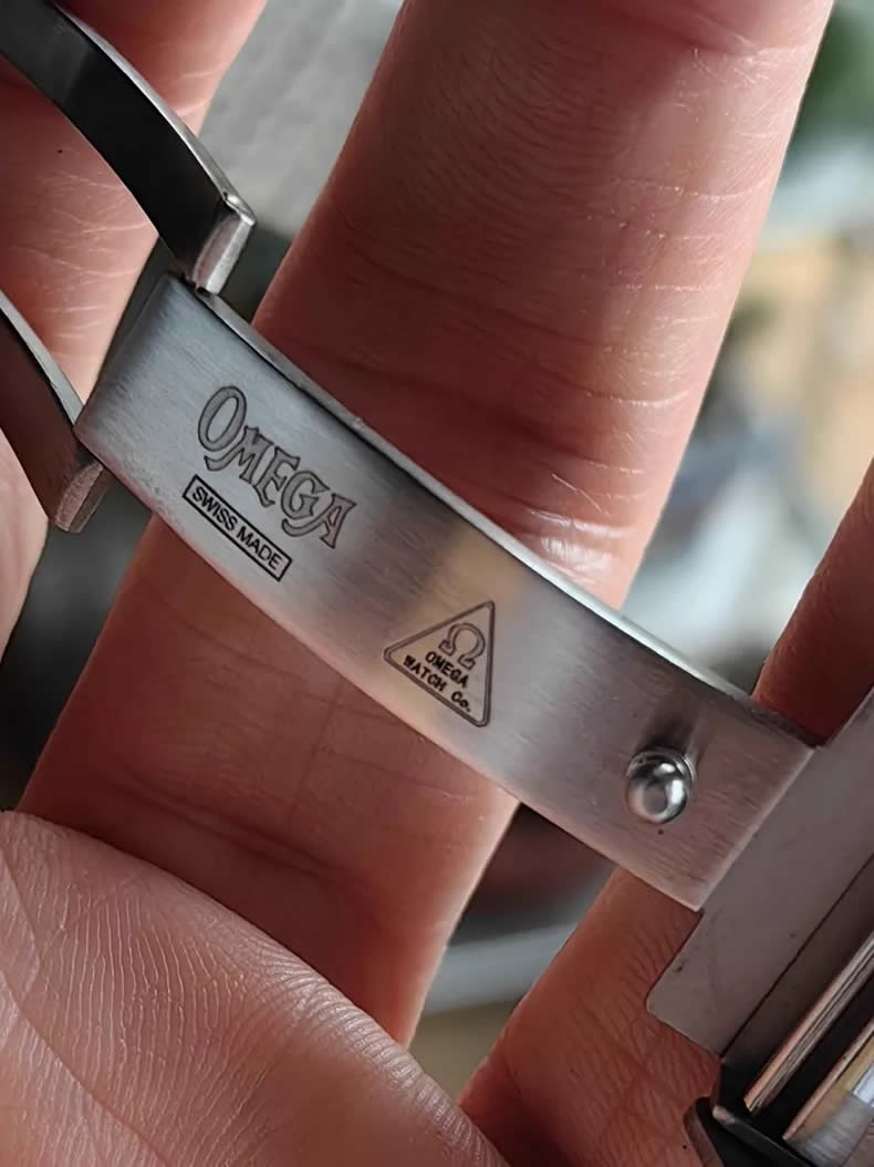 OMEGA Vintage Watch Bands: Stainless Steel 18mm, 20mm, and 22mm