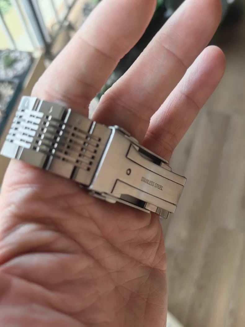 OMEGA Vintage Watch Bands: Stainless Steel 18mm, 20mm, and 22mm