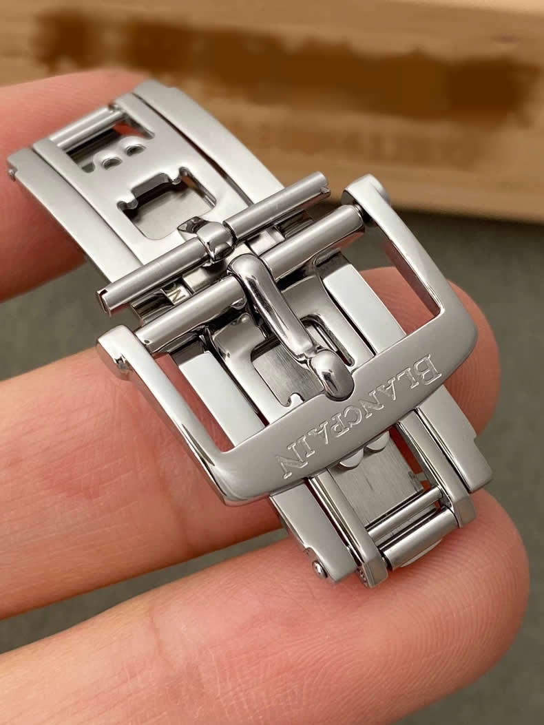 Authentic Blancpain Classic 6654, 6651, 6224, 6662 Buckle: Butterfly Clasp 5100, Folding Clasp 18mm