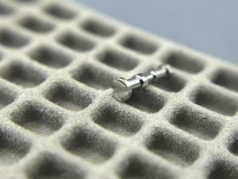 Audemars Piguet Royal Oak Series 67540 Bezel Screw 