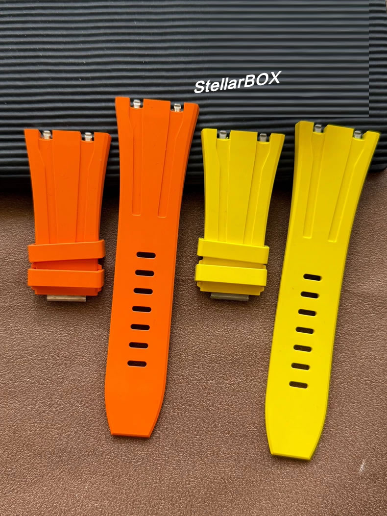 Audemars Piguet 26420 Quick-Release Strap; AP Royal Oak Offshore Fluor rubber Strap, 30 mm