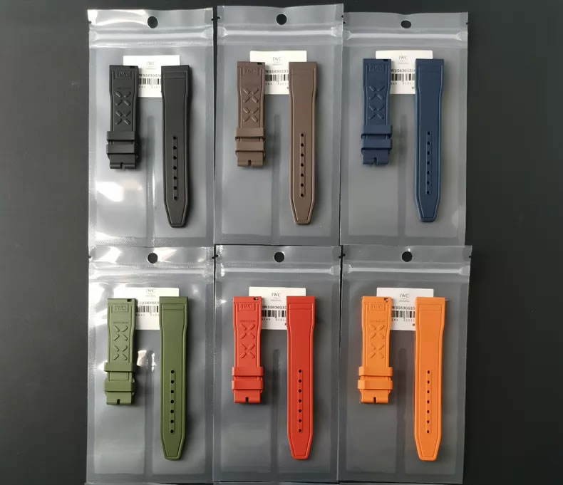 IWC Pilot’s Original Mark 20 and Le Petit Prince Quick-Release Rubber Straps