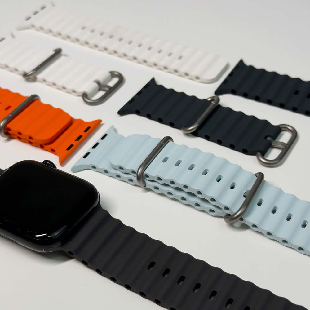 Apple Watch Ultra 3/2/1, Series 11/10/9/8 Fluorocarbon Rubber and Titanium Ocean Band