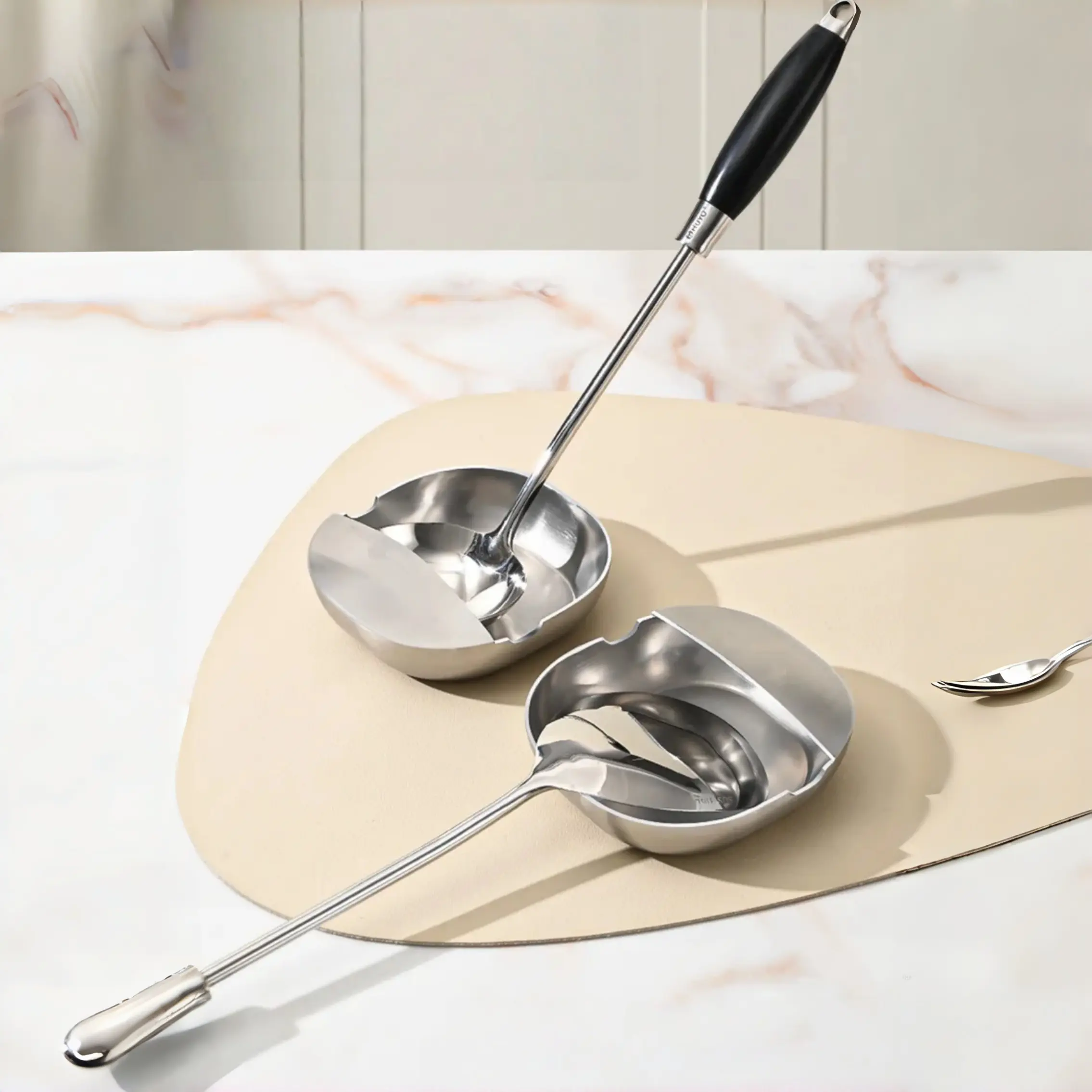 Pot Lid Holder