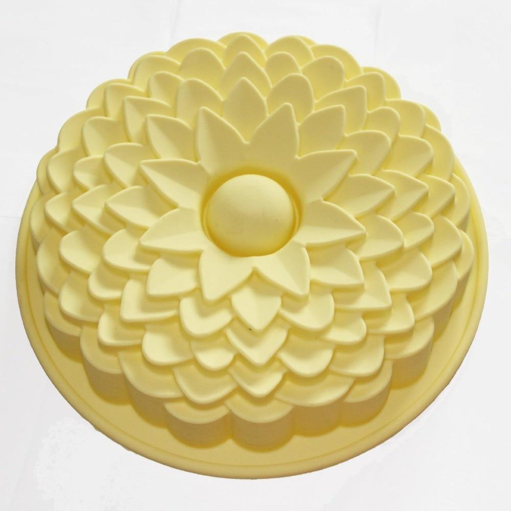 Chrysanthemum Flower Cake Baking Pan-Grand Kitchen